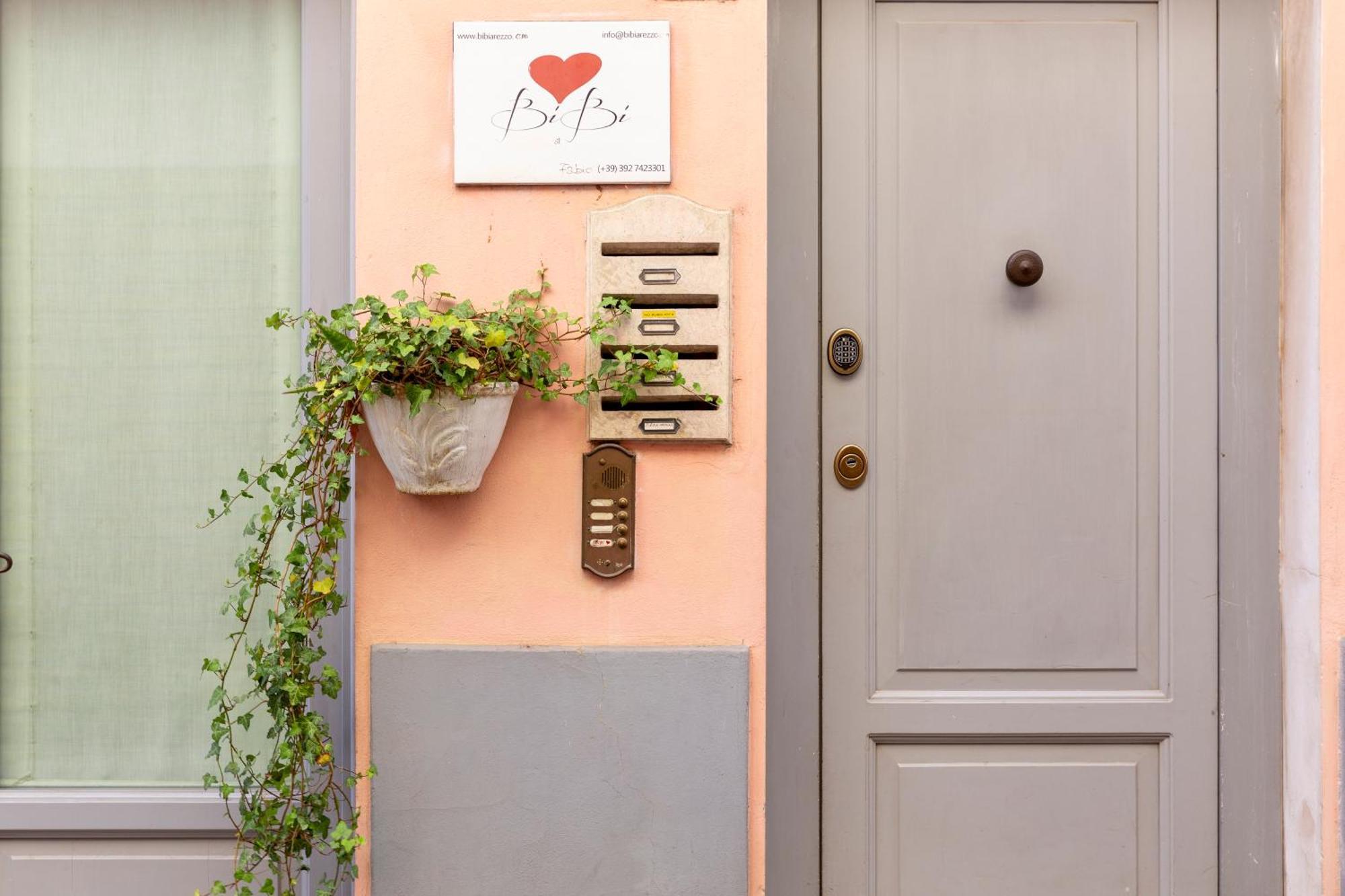 Bibi Boutique Arezzo Living Suite Rosafragola & Verdeconiglio 외부 사진